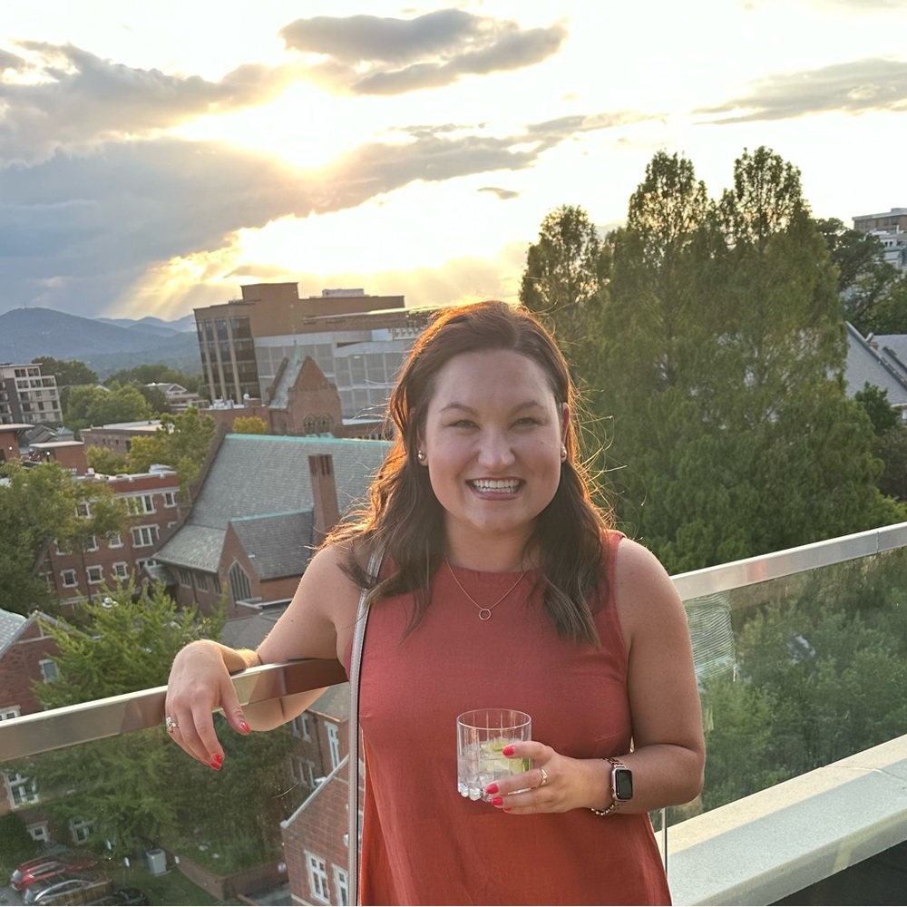 Meet your Posher, Lori